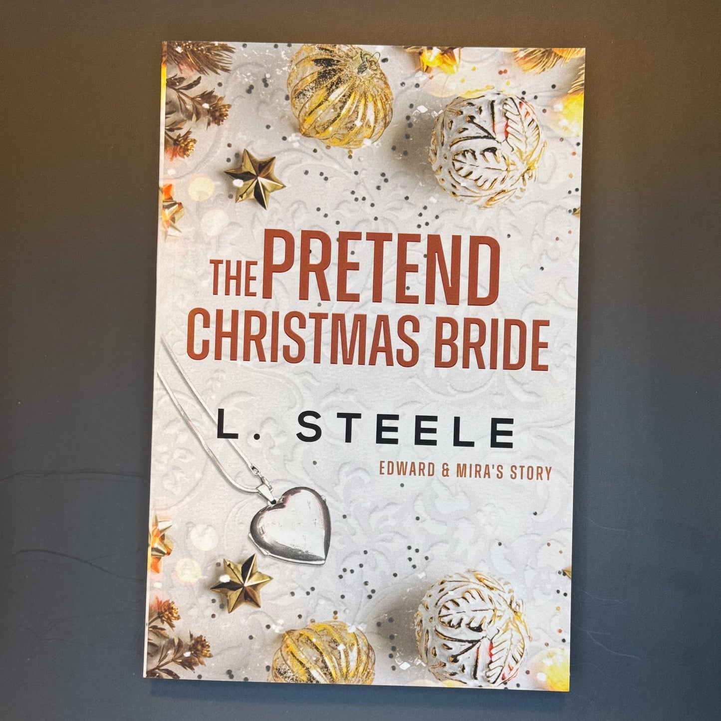 The Pretend Christmas Bride